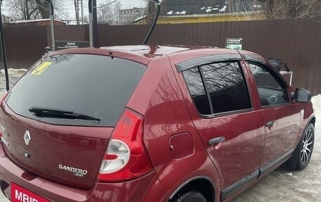 Renault Sandero I, 2011 год, 700 000 рублей, 3 фотография