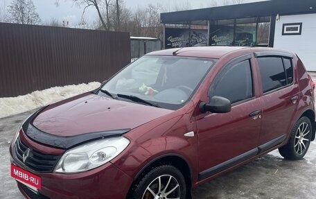 Renault Sandero I, 2011 год, 700 000 рублей, 4 фотография