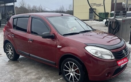 Renault Sandero I, 2011 год, 700 000 рублей, 8 фотография