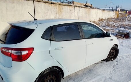 KIA Rio III рестайлинг, 2013 год, 920 000 рублей, 2 фотография