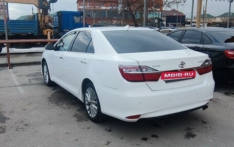 Toyota Camry, 2017 год, 1 570 000 рублей, 6 фотография