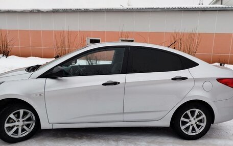 Hyundai Solaris II рестайлинг, 2014 год, 700 000 рублей, 5 фотография