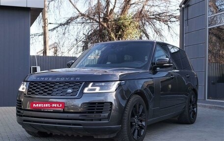 Land Rover Range Rover IV рестайлинг, 2018 год, 8 000 000 рублей, 3 фотография