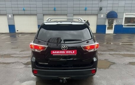 Toyota Highlander III, 2014 год, 3 550 000 рублей, 8 фотография