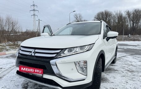 Mitsubishi Eclipse Cross, 2019 год, 2 500 000 рублей, 2 фотография