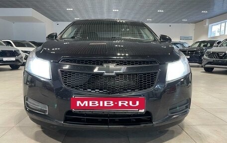 Chevrolet Cruze II, 2009 год, 665 000 рублей, 8 фотография