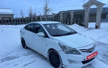 Hyundai Solaris II рестайлинг, 2015 год, 750 000 рублей, 14 фотография