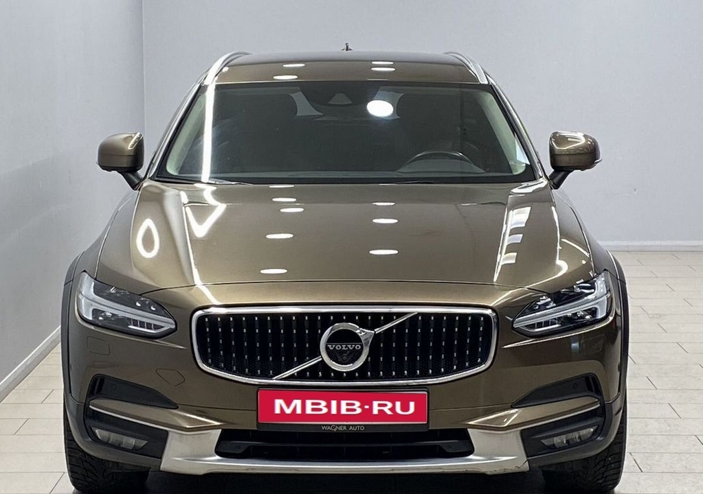Volvo V90 Cross Country, 2017 год, 3 245 000 рублей, 5 фотография