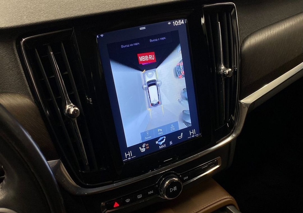 Volvo V90 Cross Country, 2017 год, 3 245 000 рублей, 13 фотография