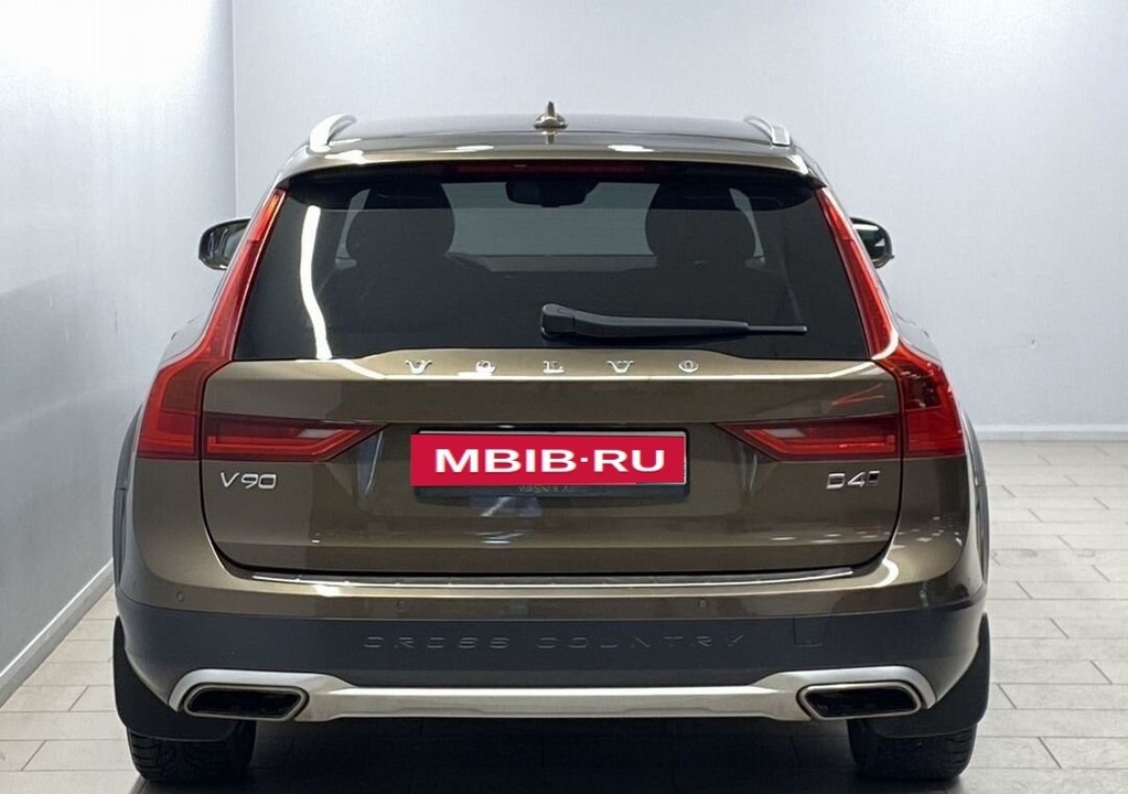 Volvo V90 Cross Country, 2017 год, 3 245 000 рублей, 6 фотография