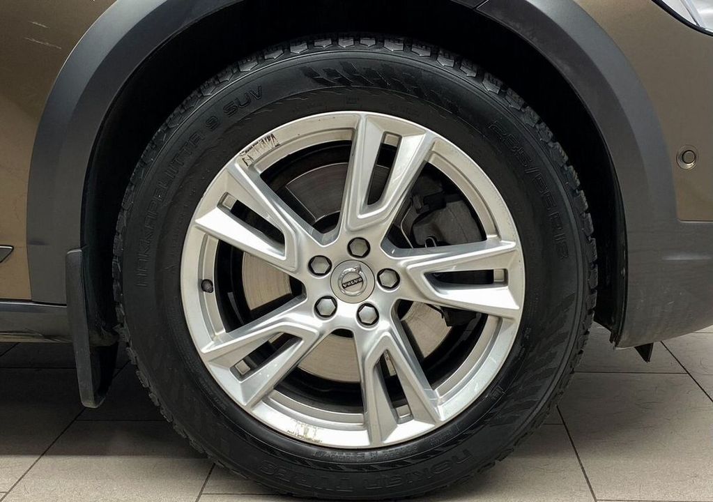 Volvo V90 Cross Country, 2017 год, 3 245 000 рублей, 26 фотография
