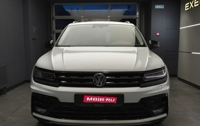 Volkswagen Tiguan II, 2018 год, 2 499 000 рублей, 1 фотография