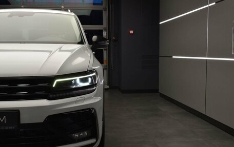 Volkswagen Tiguan II, 2018 год, 2 499 000 рублей, 4 фотография