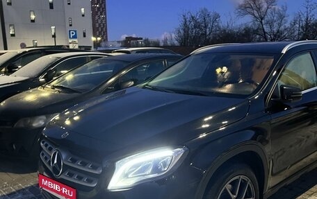 Mercedes-Benz GLA, 2019 год, 3 250 000 рублей, 2 фотография