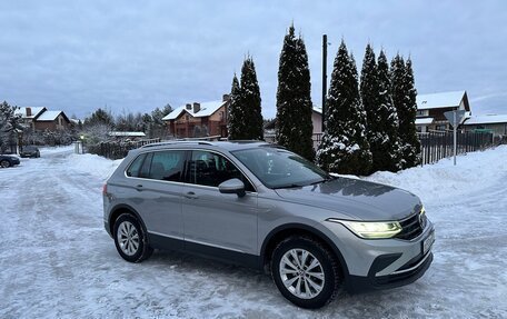 Volkswagen Tiguan II, 2020 год, 2 650 000 рублей, 22 фотография