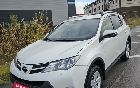 Toyota RAV4, 2013 год, 2 300 000 рублей, 1 фотография