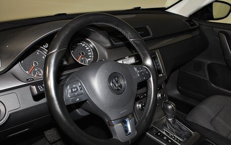 Volkswagen Passat B7, 2013 год, 1 397 000 рублей, 11 фотография