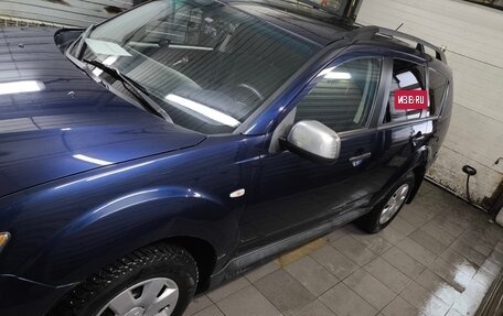 Mitsubishi Outlander III рестайлинг 3, 2011 год, 1 000 000 рублей, 5 фотография