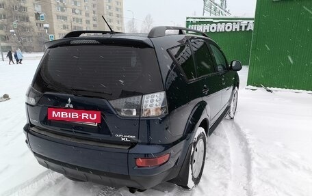 Mitsubishi Outlander III рестайлинг 3, 2011 год, 1 000 000 рублей, 17 фотография