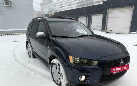 Mitsubishi Outlander III рестайлинг 3, 2011 год, 1 000 000 рублей, 13 фотография