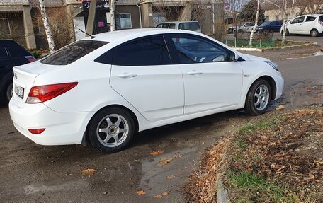 Hyundai Solaris II рестайлинг, 2013 год, 670 000 рублей, 4 фотография