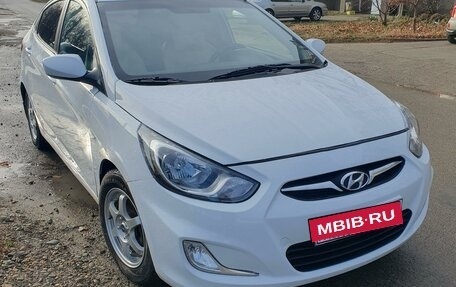 Hyundai Solaris II рестайлинг, 2013 год, 670 000 рублей, 11 фотография