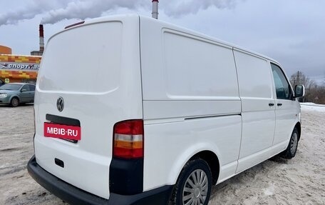 Volkswagen Transporter T5 рестайлинг, 2006 год, 1 050 000 рублей, 7 фотография