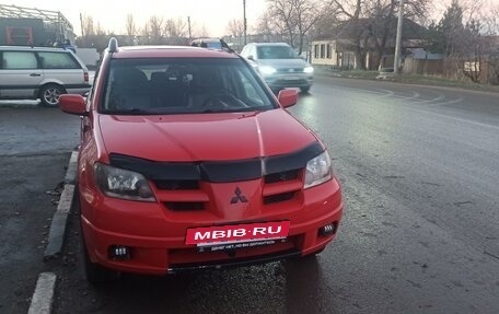 Mitsubishi Outlander III рестайлинг 3, 2002 год, 540 000 рублей, 3 фотография