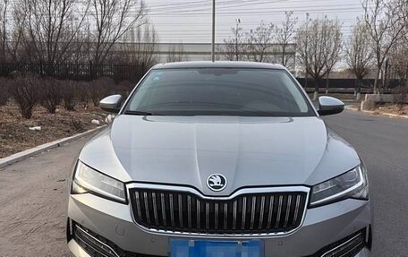 Skoda Superb III рестайлинг, 2022 год, 2 120 000 рублей, 6 фотография