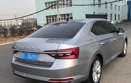 Skoda Superb III рестайлинг, 2022 год, 2 120 000 рублей, 4 фотография