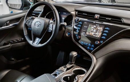 Toyota Camry, 2019 год, 3 230 000 рублей, 9 фотография