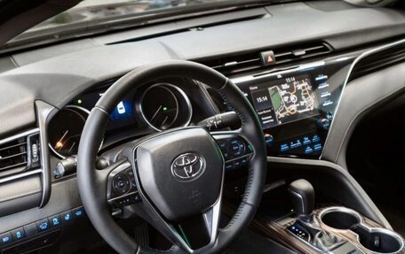 Toyota Camry, 2019 год, 3 230 000 рублей, 8 фотография