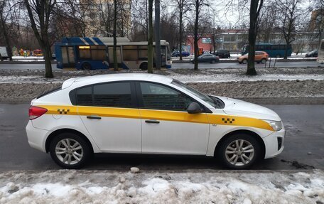 Chevrolet Cruze II, 2013 год, 635 000 рублей, 4 фотография