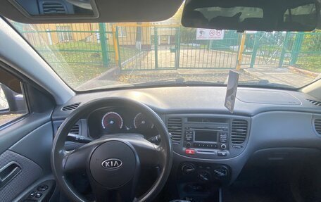 KIA Rio II, 2010 год, 650 000 рублей, 2 фотография