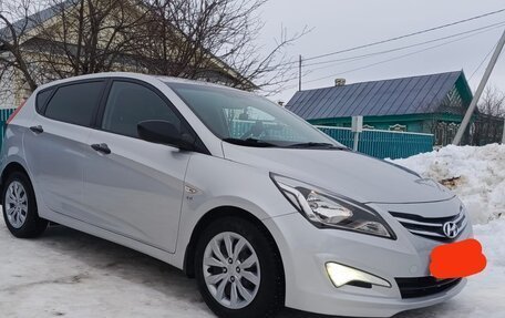 Hyundai Solaris II рестайлинг, 2015 год, 1 500 000 рублей, 10 фотография