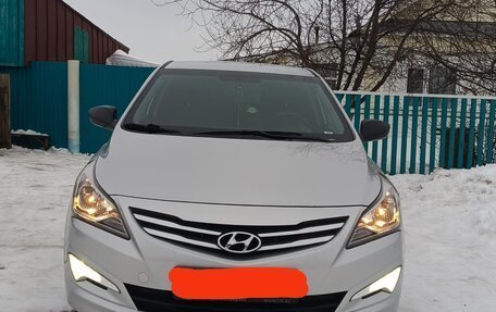 Hyundai Solaris II рестайлинг, 2015 год, 1 500 000 рублей, 9 фотография