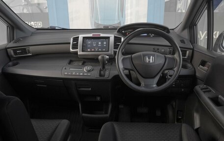 Honda Freed I, 2011 год, 1 149 000 рублей, 6 фотография