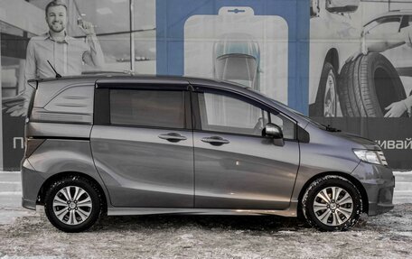 Honda Freed I, 2011 год, 1 149 000 рублей, 5 фотография