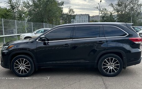 Toyota Highlander III, 2017 год, 4 333 000 рублей, 2 фотография