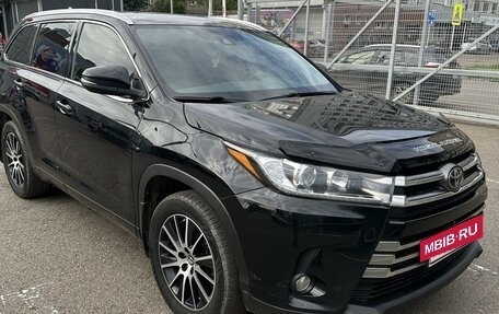 Toyota Highlander III, 2017 год, 4 333 000 рублей, 5 фотография