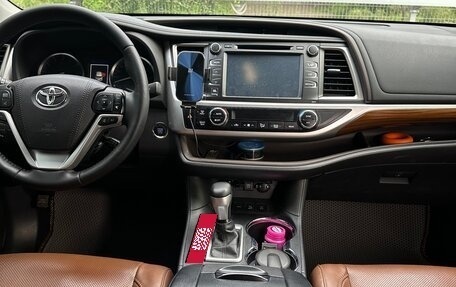 Toyota Highlander III, 2017 год, 4 333 000 рублей, 12 фотография