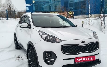 KIA Sportage IV рестайлинг, 2018 год, 2 450 000 рублей, 2 фотография