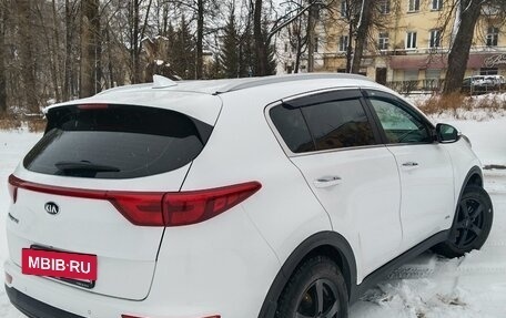 KIA Sportage IV рестайлинг, 2018 год, 2 450 000 рублей, 11 фотография