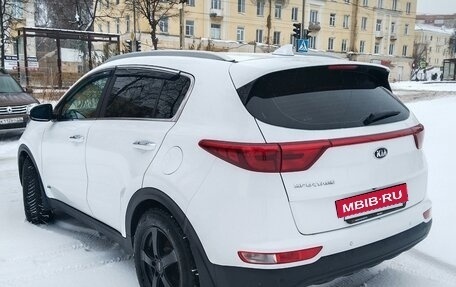 KIA Sportage IV рестайлинг, 2018 год, 2 450 000 рублей, 3 фотография