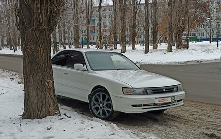 Toyota Vista, 1992 год, 490 000 рублей, 3 фотография