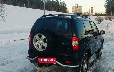 Chevrolet Niva I рестайлинг, 2012 год, 400 000 рублей, 3 фотография