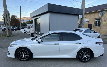 Toyota Camry, 2019 год, 2 900 000 рублей, 4 фотография