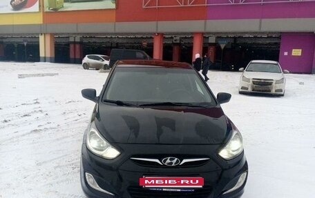 Hyundai Solaris II рестайлинг, 2013 год, 985 000 рублей, 2 фотография