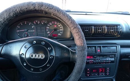 Audi A4, 1996 год, 199 999 рублей, 7 фотография