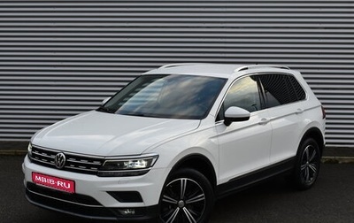 Volkswagen Tiguan II, 2018 год, 2 600 000 рублей, 1 фотография